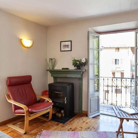 Sunny 1-Bed Apartment In Lovely Mountain Village La Brigue Экстерьер фото