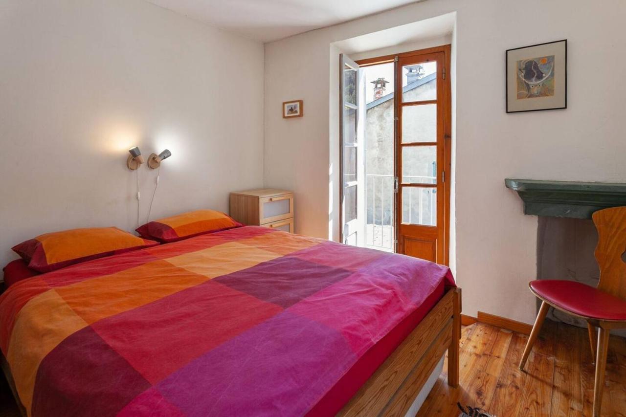 Sunny 1-Bed Apartment In Lovely Mountain Village La Brigue Экстерьер фото