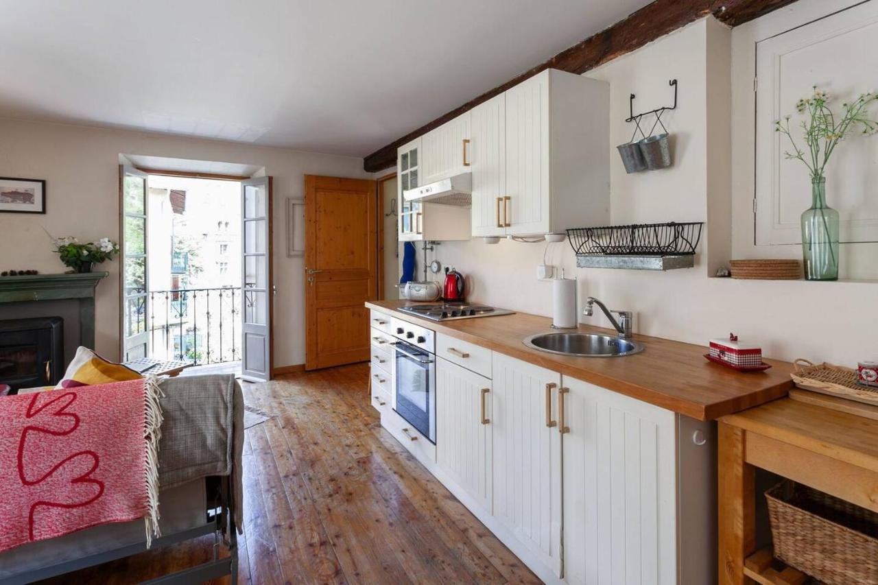 Sunny 1-Bed Apartment In Lovely Mountain Village La Brigue Экстерьер фото