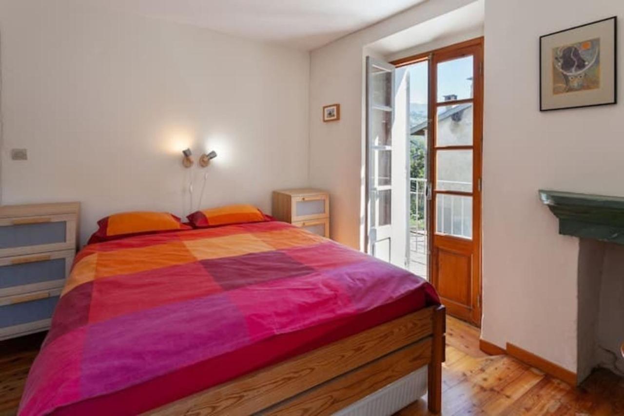 Sunny 1-Bed Apartment In Lovely Mountain Village La Brigue Экстерьер фото