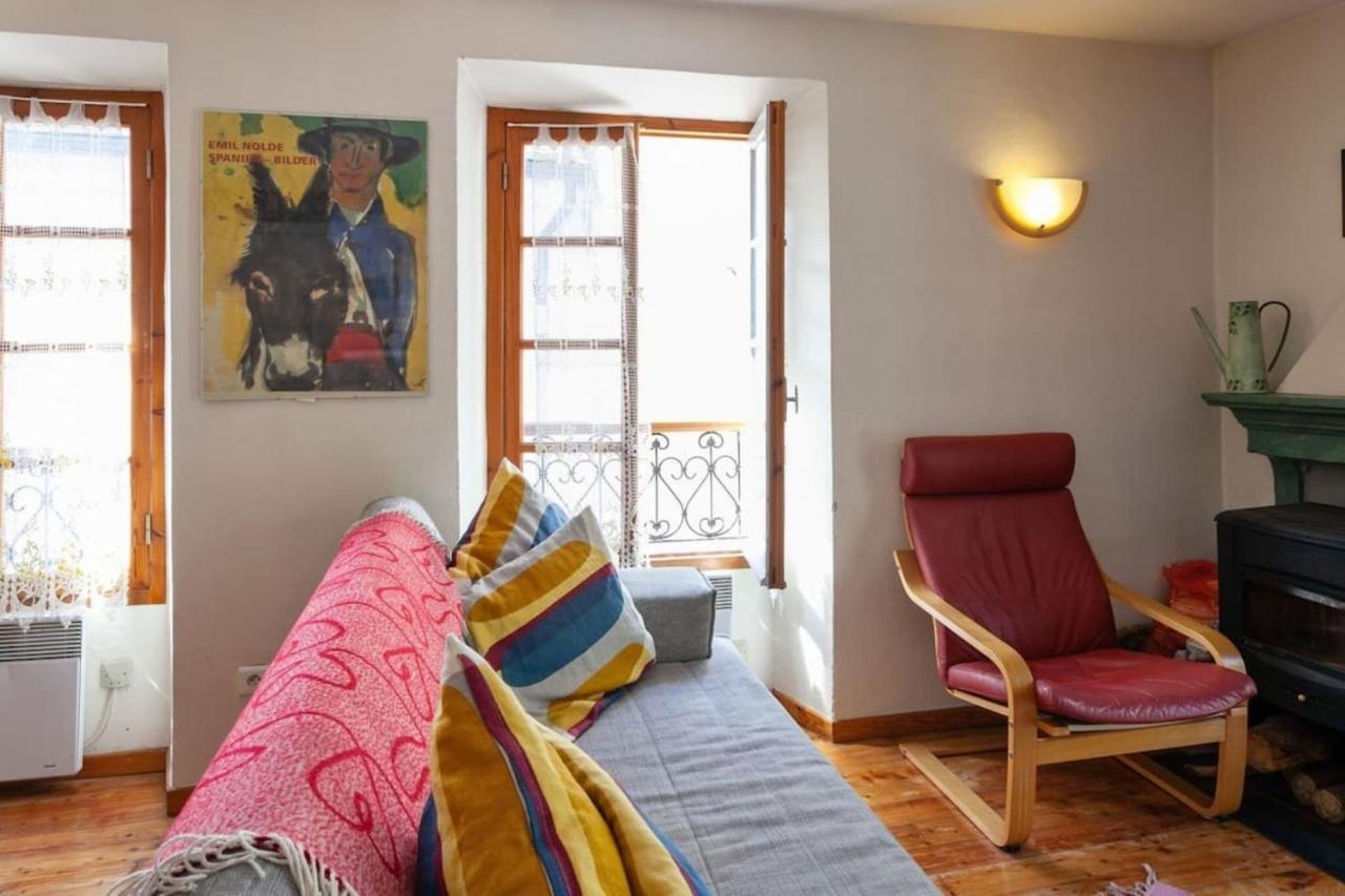 Sunny 1-Bed Apartment In Lovely Mountain Village La Brigue Экстерьер фото