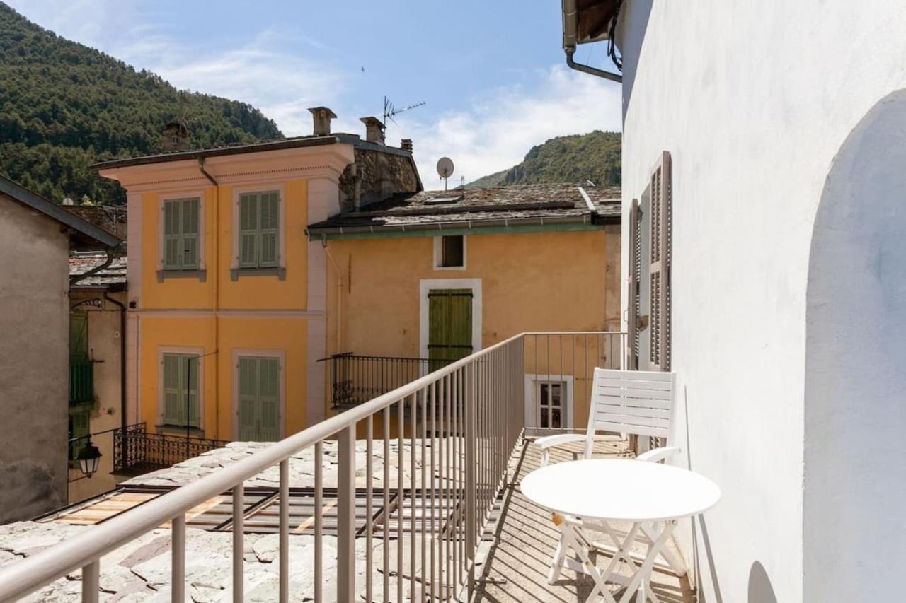 Sunny 1-Bed Apartment In Lovely Mountain Village La Brigue Экстерьер фото