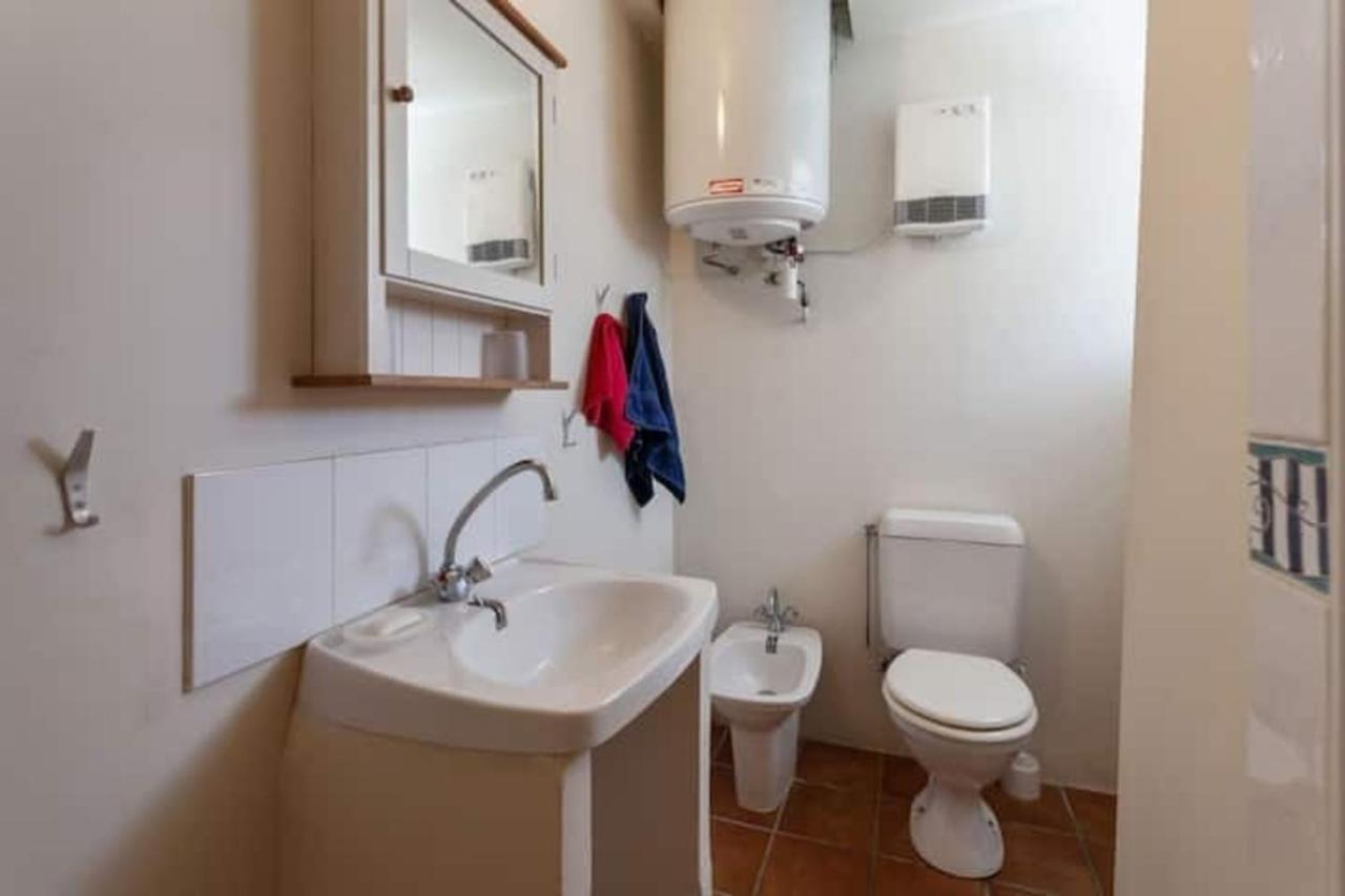 Sunny 1-Bed Apartment In Lovely Mountain Village La Brigue Экстерьер фото